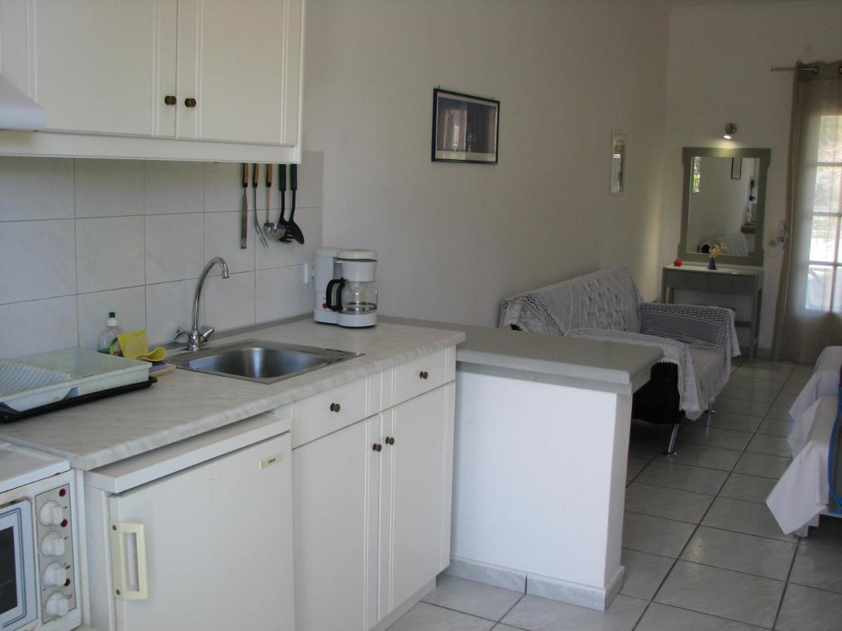 רודה Dolphin Apt & Studios -Next To The Beach מראה חיצוני תמונה