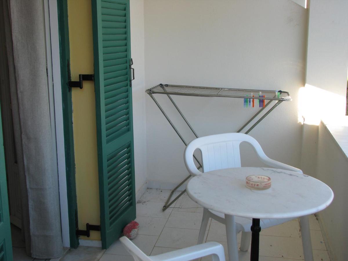 רודה Dolphin Apt & Studios -Next To The Beach מראה חיצוני תמונה