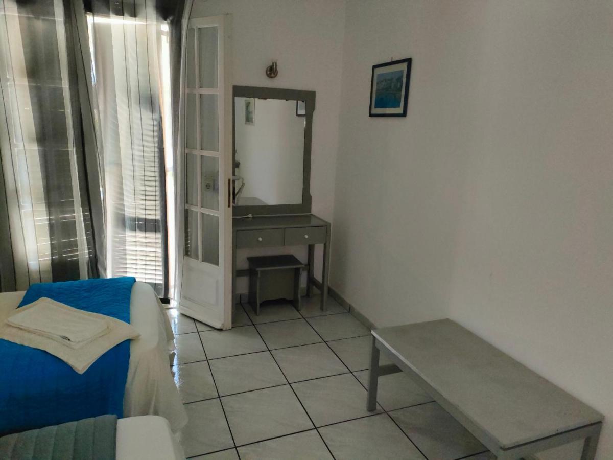 רודה Dolphin Apt & Studios -Next To The Beach מראה חיצוני תמונה