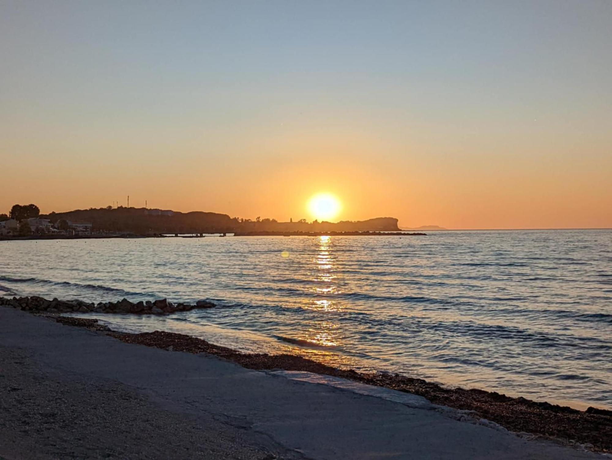 רודה Dolphin Apt & Studios -Next To The Beach מראה חיצוני תמונה