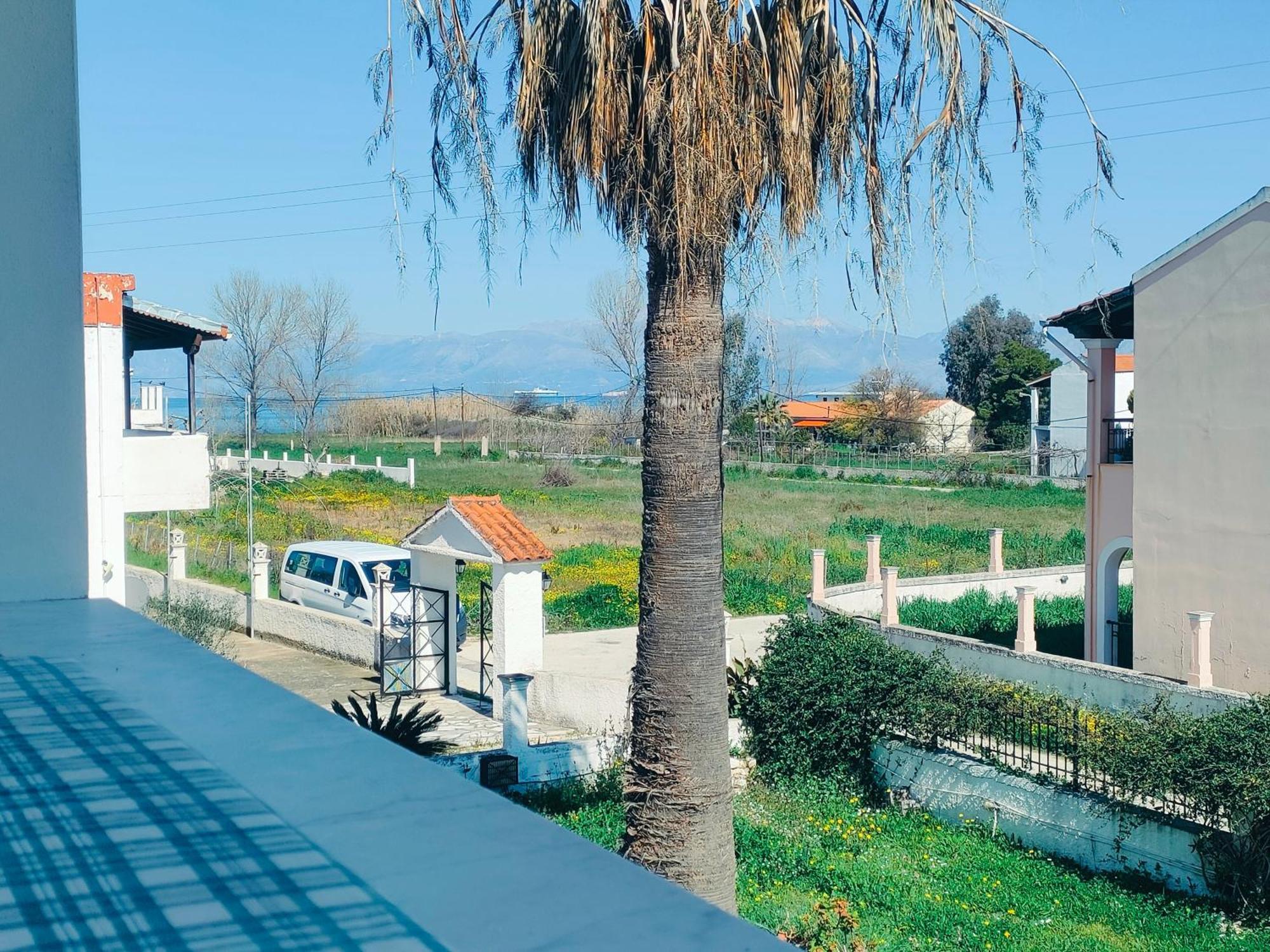 רודה Dolphin Apt & Studios -Next To The Beach מראה חיצוני תמונה