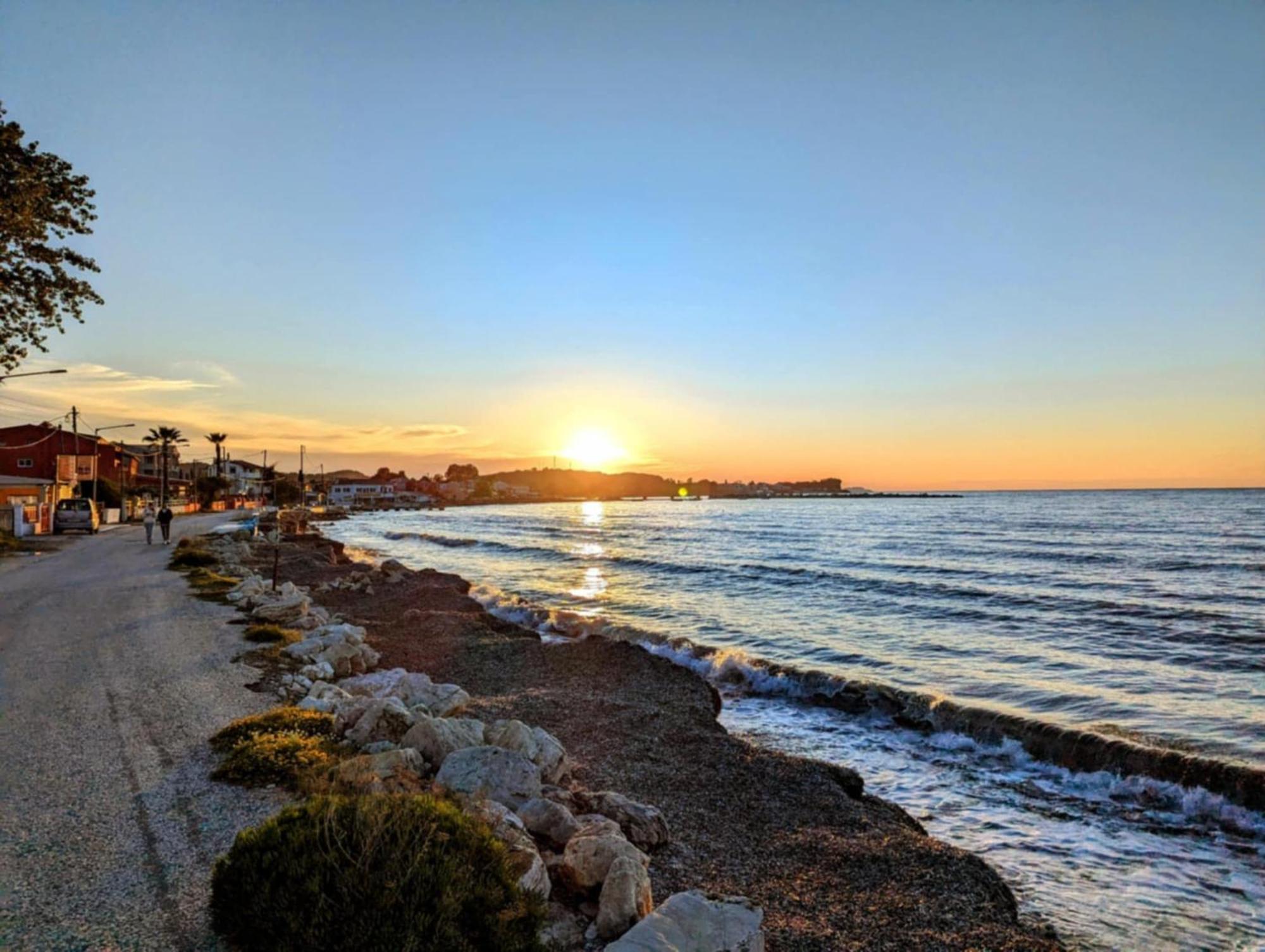 רודה Dolphin Apt & Studios -Next To The Beach מראה חיצוני תמונה